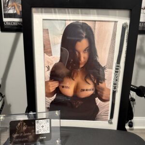 Sarah Belle 16×12 Signature Collector’s Edition — Framed Collar Experience