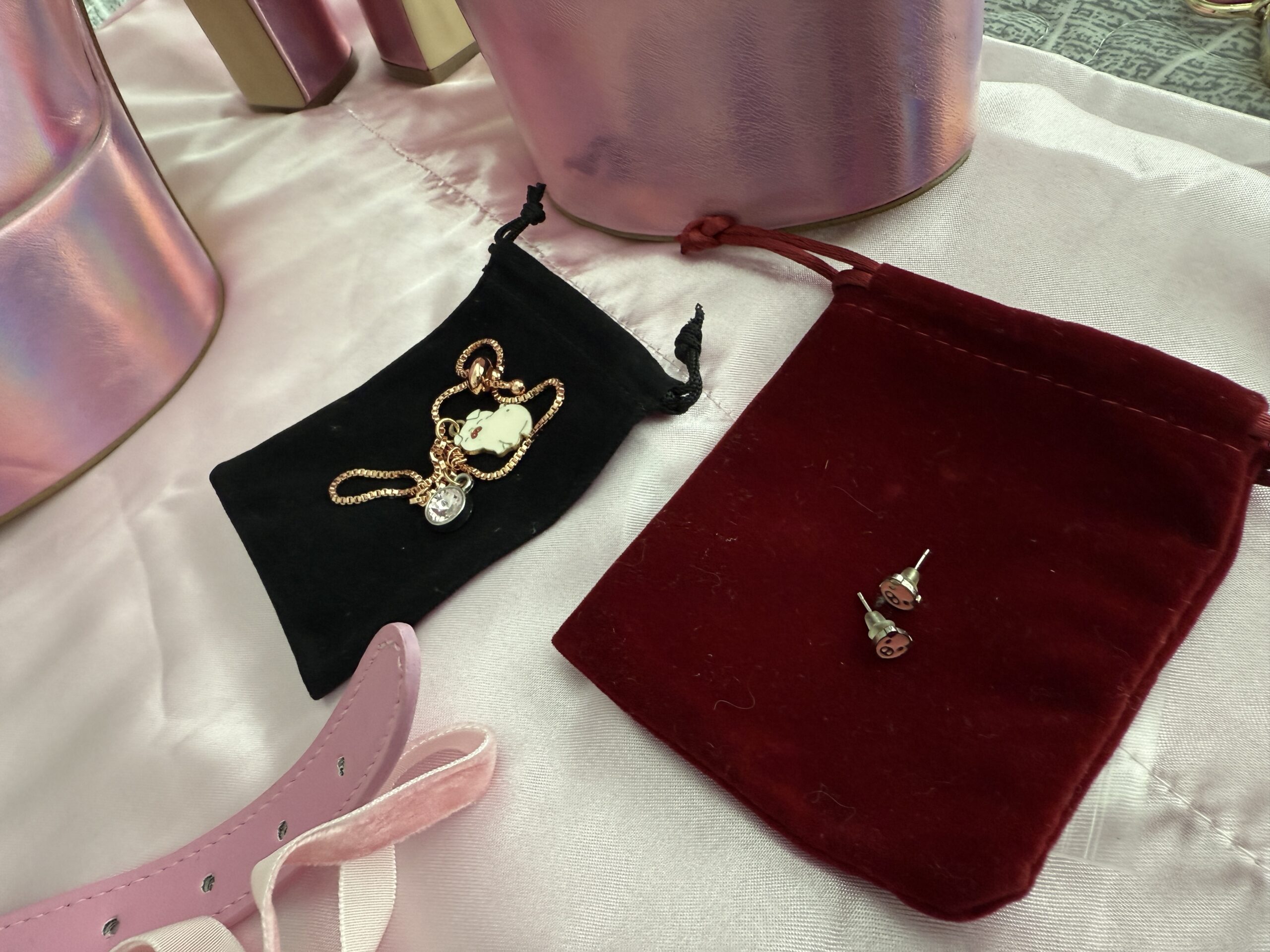 Miss Piggy Box Memorabilia Package From My Wildest GB Night! š„š· - Image 11
